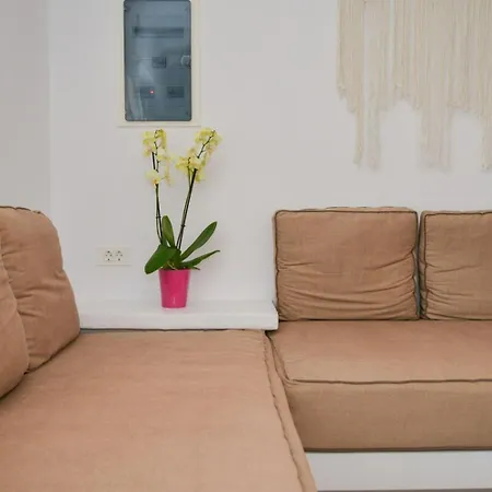 Dream On Milos アダマス