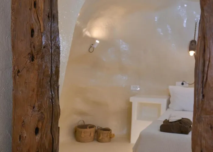 Dream On Milos Adamantas (Milos)