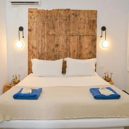 Dream On Milos * Adamantas (Milos)